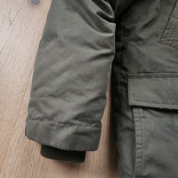 Boys winter jacket size S (6-7) - Picture 4 of 9